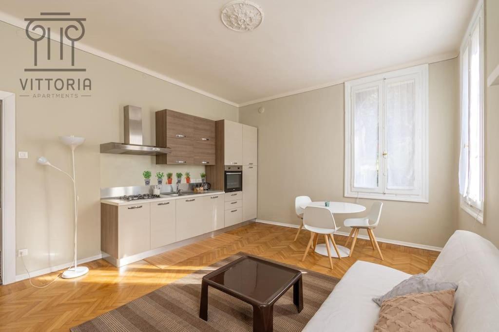 Vittoria Apartments: Viale Dante Apartment